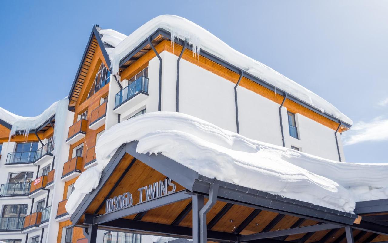 Touch The Mountains, Twins Hotel, New Gudauri Luaran gambar
