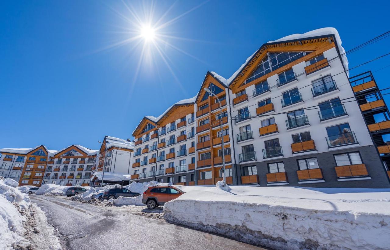 Touch The Mountains, Twins Hotel, New Gudauri Luaran gambar
